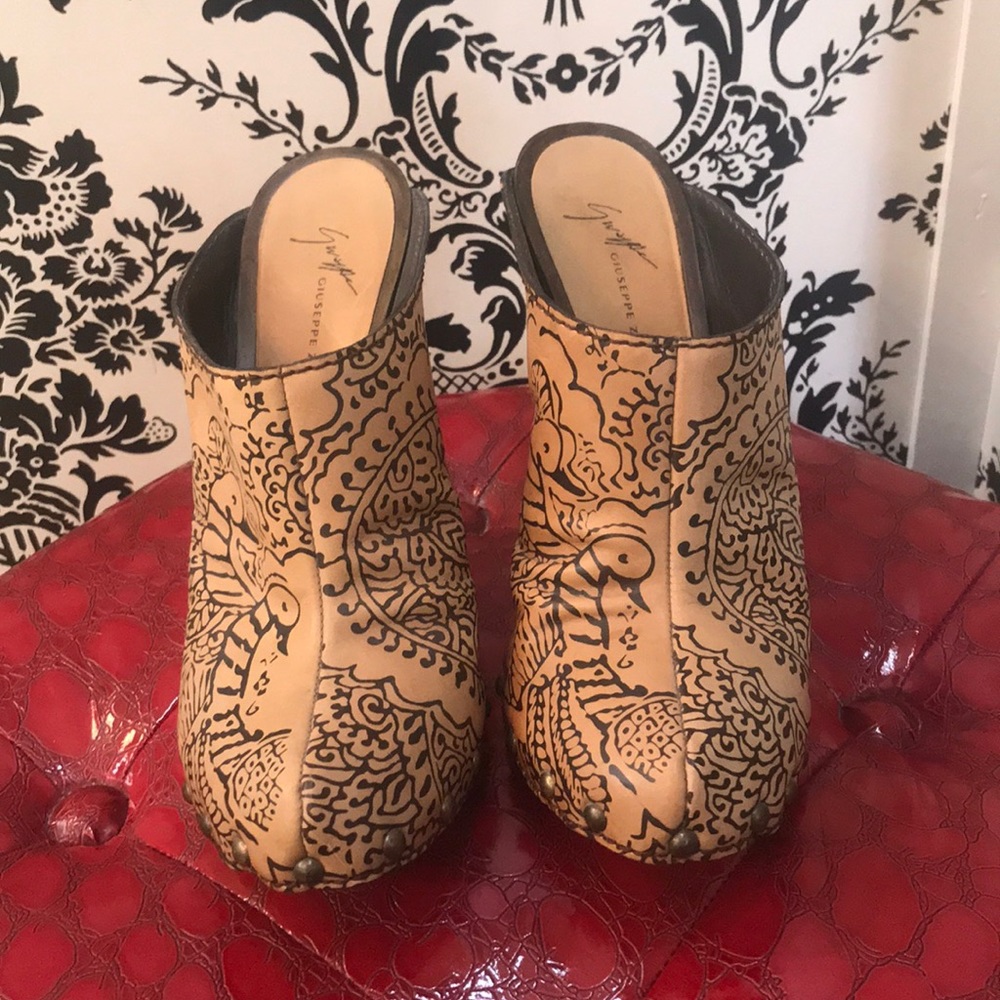 Giuseppe Zanotti western style clogs